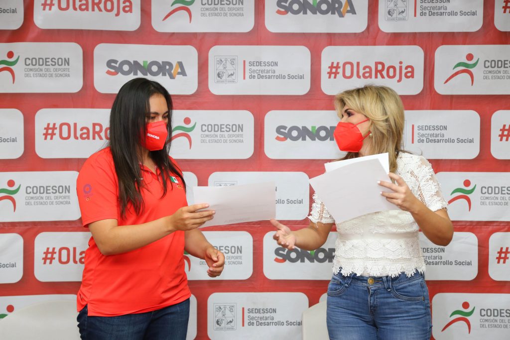 Premia Gobernadora Pavlovich a atletas olímpicos sonorenses que participaron en Tokio 2020