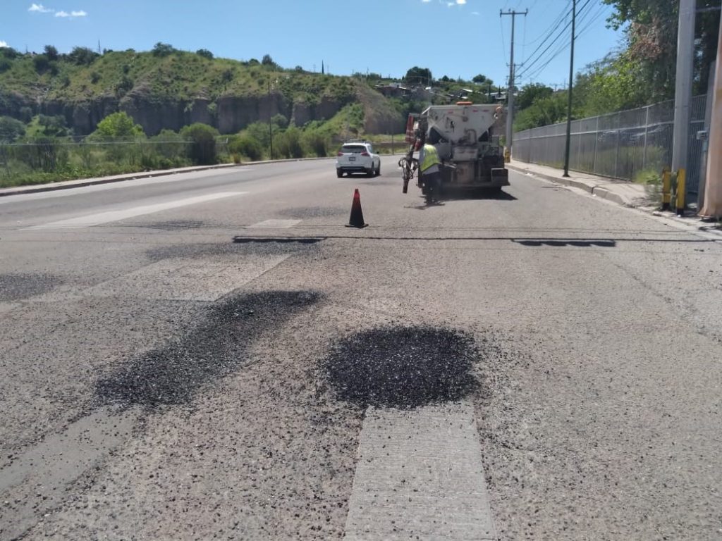 Continua programa intensivo de bacheo