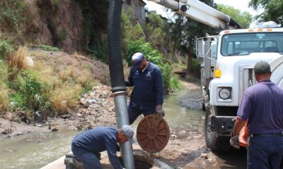 dependencias del área operativa del Gobierno de la Ciudad llevan a cabo trabajos de limpieza y desazolve