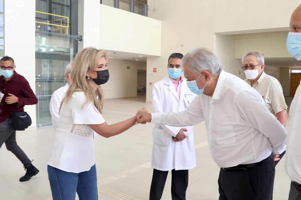 Entregan Gobernadora Pavlovich y Presidente López Obrador obra del nuevo Hospital General del Estado y supervisan equipamiento