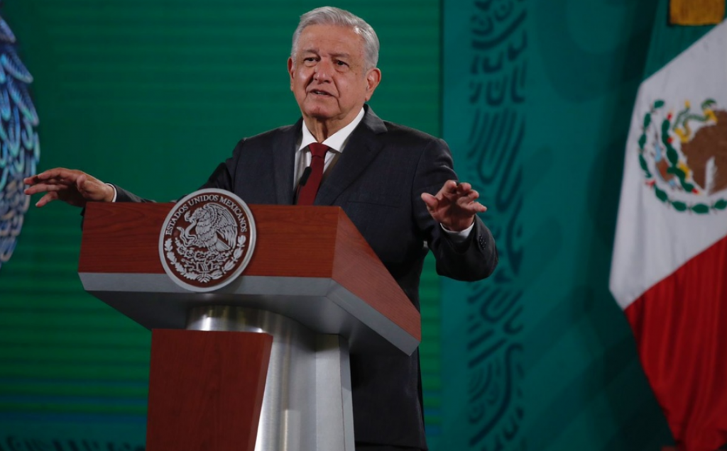 La honestidad del pueblo es la mayor riqueza de México “, aseguró AMLO. Foto Cristina Rodríguez