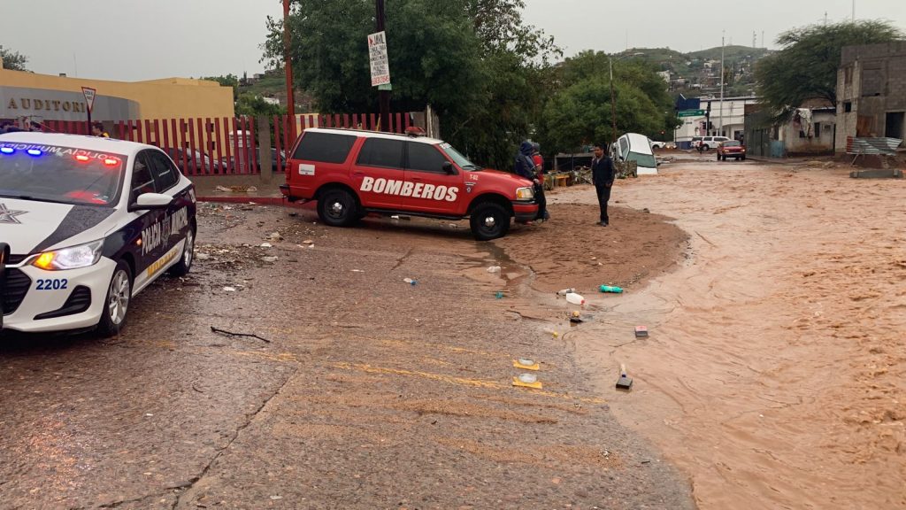 Mantiene Gobierno de Sonora operativo permanente por lluvias en Nogales: Alfonso Durazo