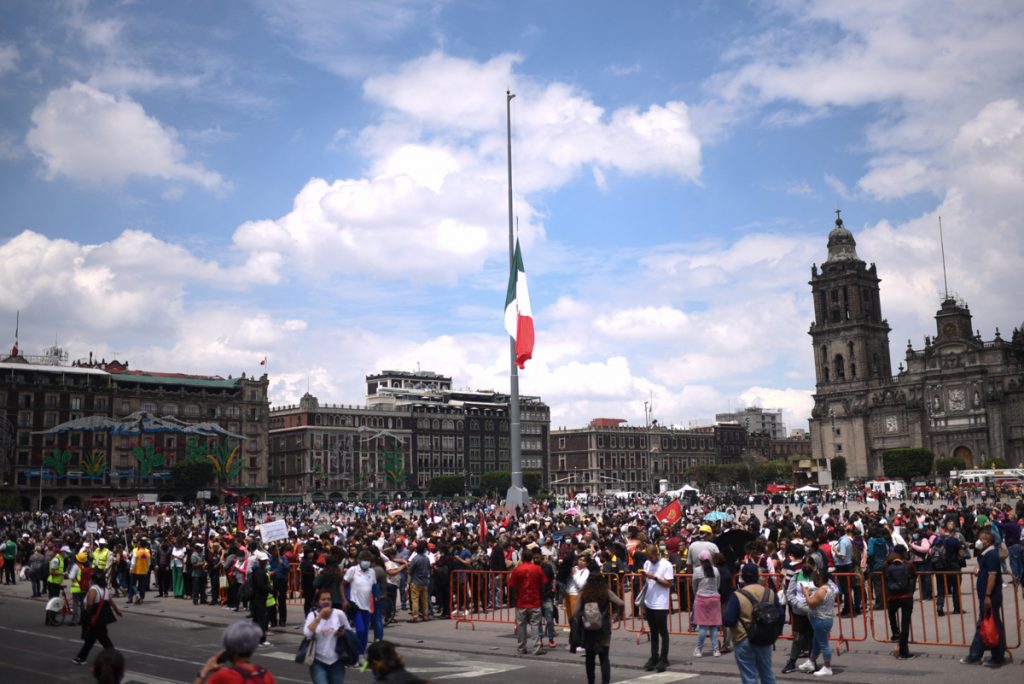 Sismo de 7.7 sacude México,otra vez en 19 de septiembre. Fotos Facebook ExpansionMex