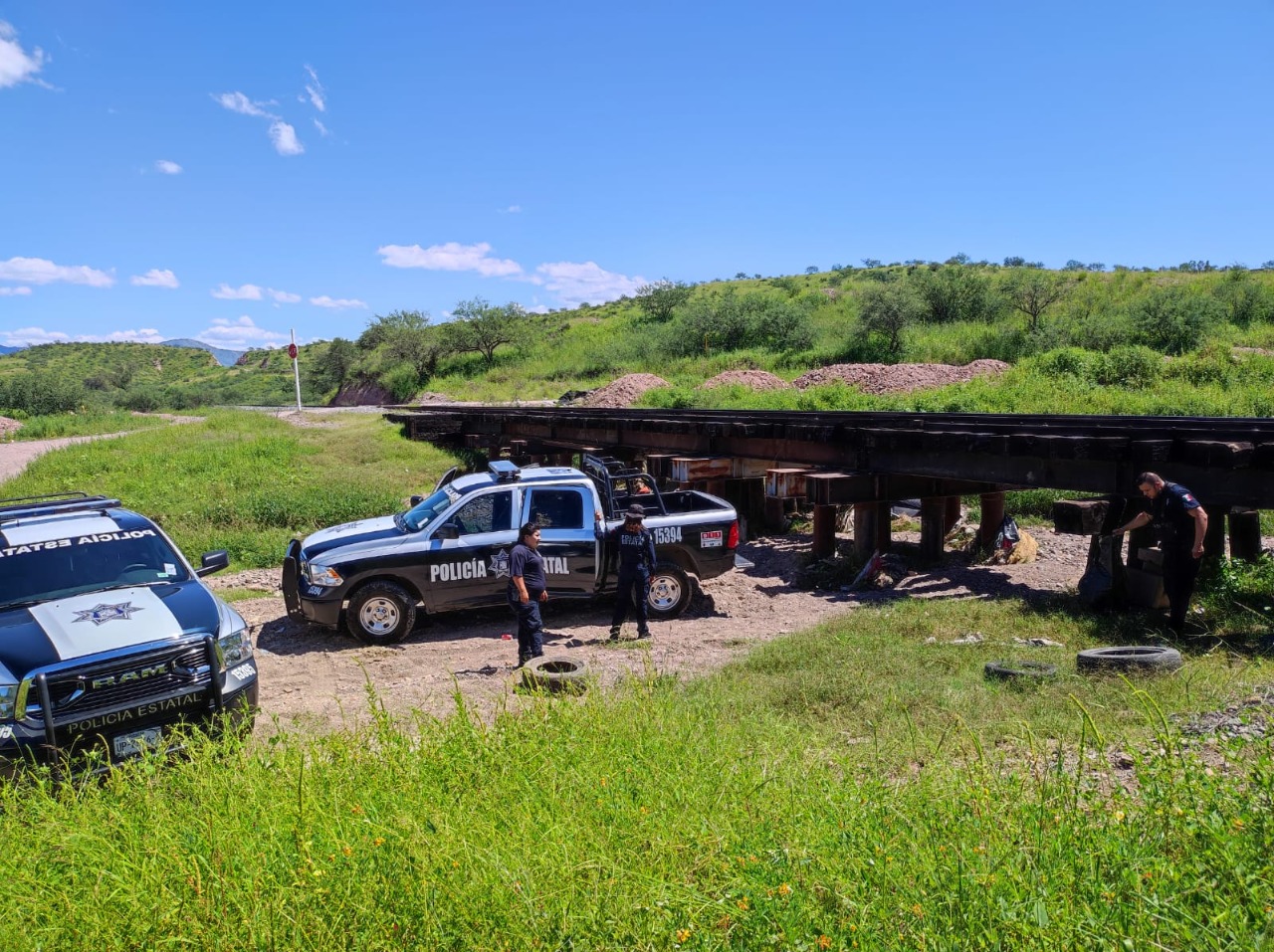 Asegura Policía Estatal cinco paquetes de narcótico debajo de las vías del tren en Nogales
