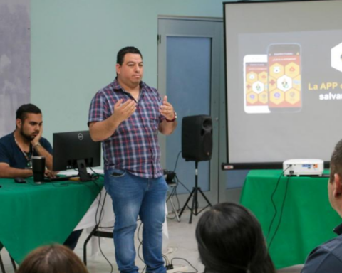 Lanzan app para emergencias en Ciudad Obregón. Fotos Twitter @ssp_cajeme