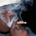 Jugadores de la NBA podrán fumar marihuana sin ser sancionados. Imagen de audreysteenhaut en Pixabay