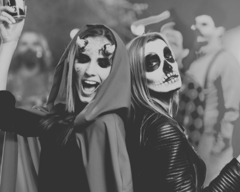 Dos muertos y al menos 19 heridos deja tiroteo en una fiesta de Halloween