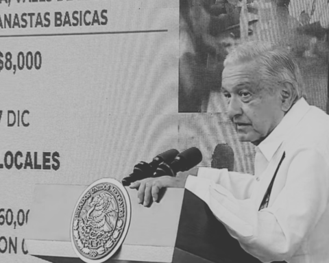 AMLO anuncia 8 mil pesos para viviendas afectadas por “Otis”