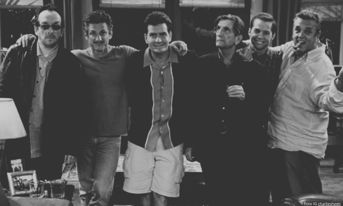 Charlie Sheen se considera responsable de que "Two And a Half Men" decayera