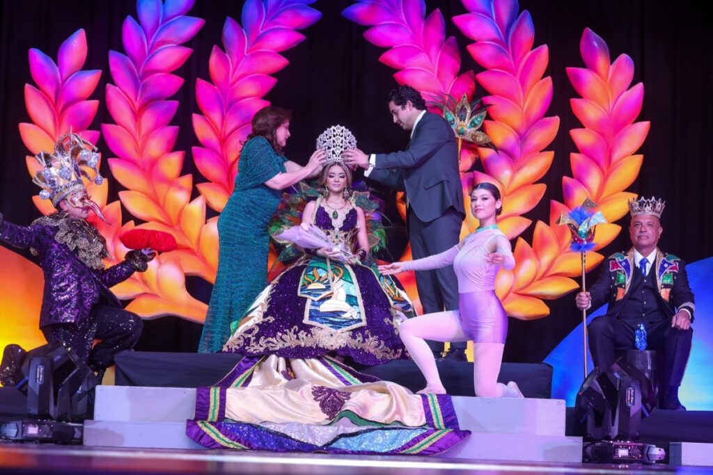 Andrea I es coronada reina del Carnaval de Guaymas 2024 “La Magia de Sonora”