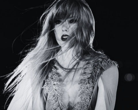 Taylor Swift rompe récord en los premios Grammy