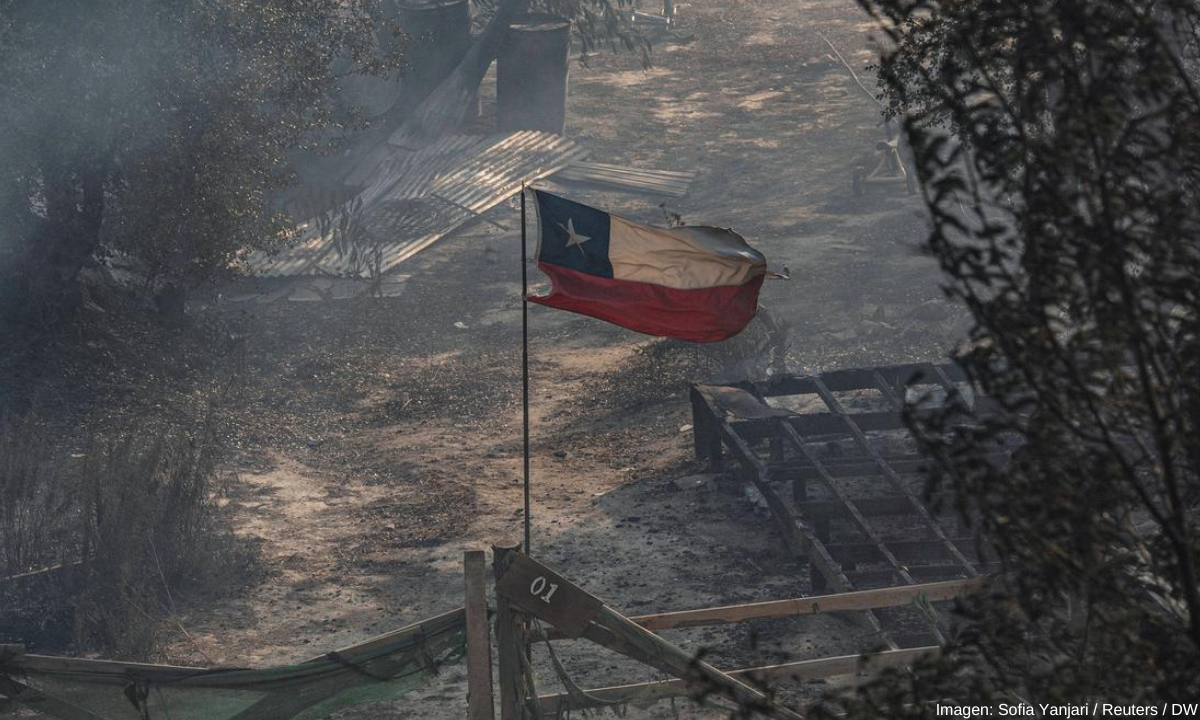 Chile busca levantarse de entre las cenizas, incendios dejan 123 muertos