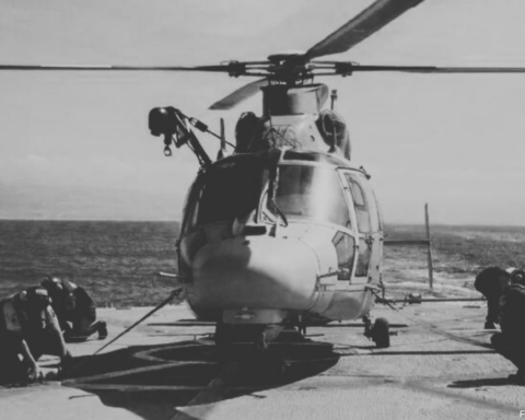 Se desploma helicóptero de la Semar; mueren tres elementos