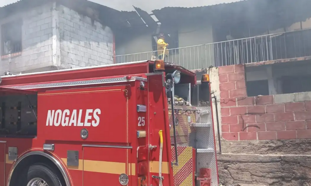 Incendio intencional destruye alrededor de 10 departamentos y un gimnasio 
