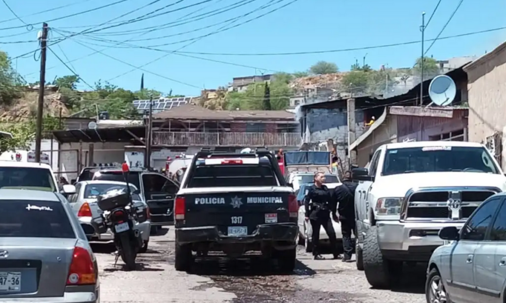 Incendio intencional destruye alrededor de 10 departamentos y un gimnasio 