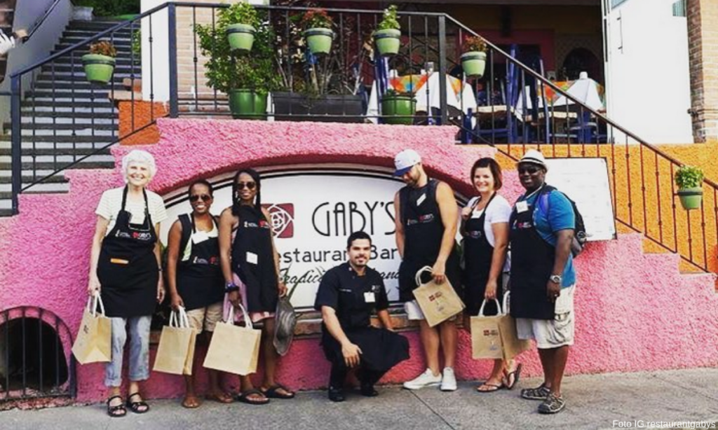 Ciudadanos estadounidenses demandan a restaurante por poner música mexicana en Puerto Vallarta