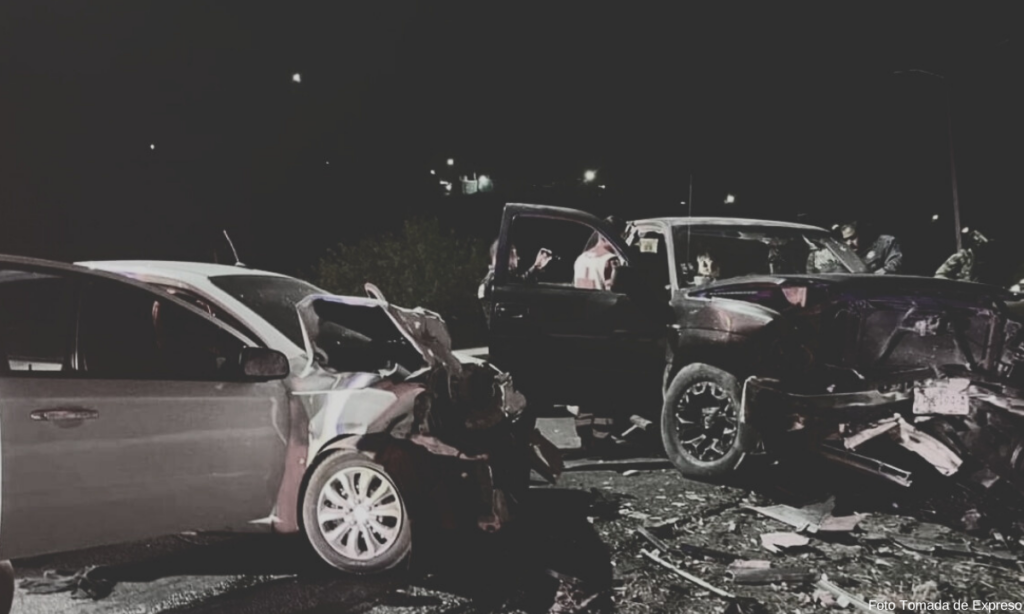 Aparatoso choque en la entrada sur de Guaymas deja tres lesionados