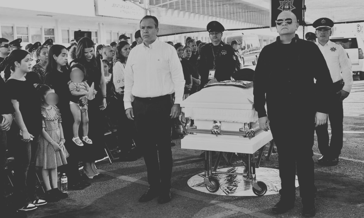 Participa Antonio Astiazarán en homenaje póstumo al agente Jesús Edgardo Valenzuela Soqui
