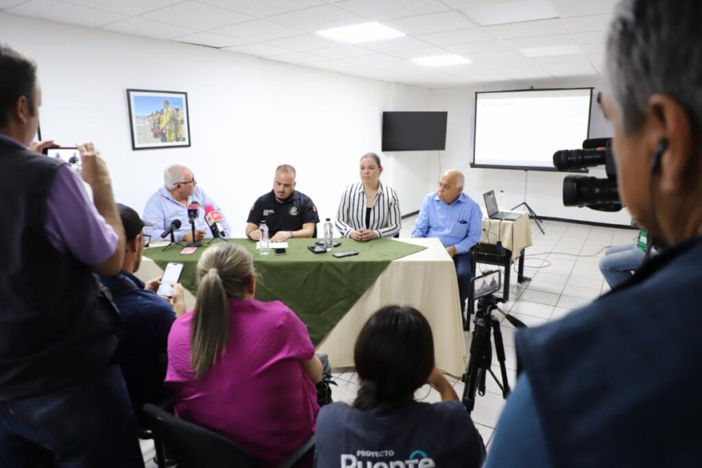 Descartan riesgo por grietas en Ejido Cruz Gálvez