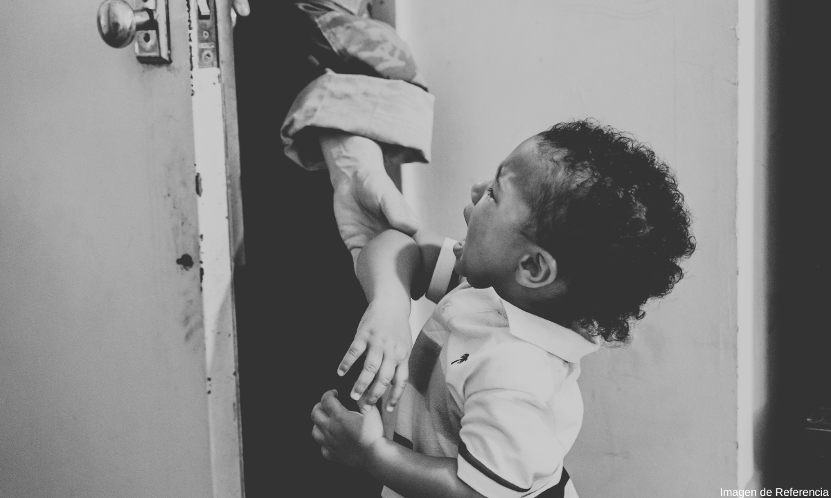 Padrastro le quema sus partes íntimas a menor de 4 años, se encuentra prófugo