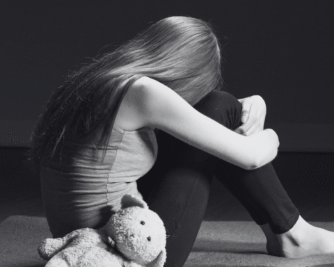 Detienen a varios sujetos acusados de abusar sexualmente de sus hijas de entre 6 y 14 años