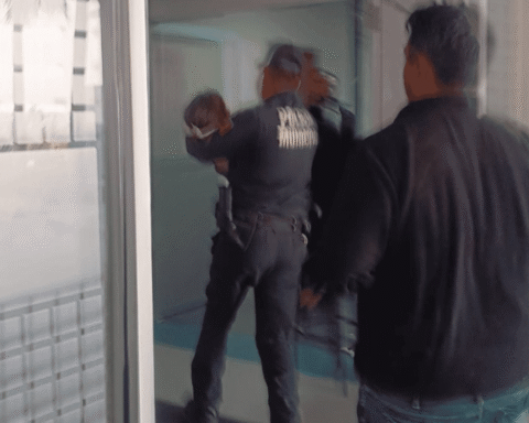 Policías salvan con RCP a niña de tres años en la colonia Cuatro Olivos