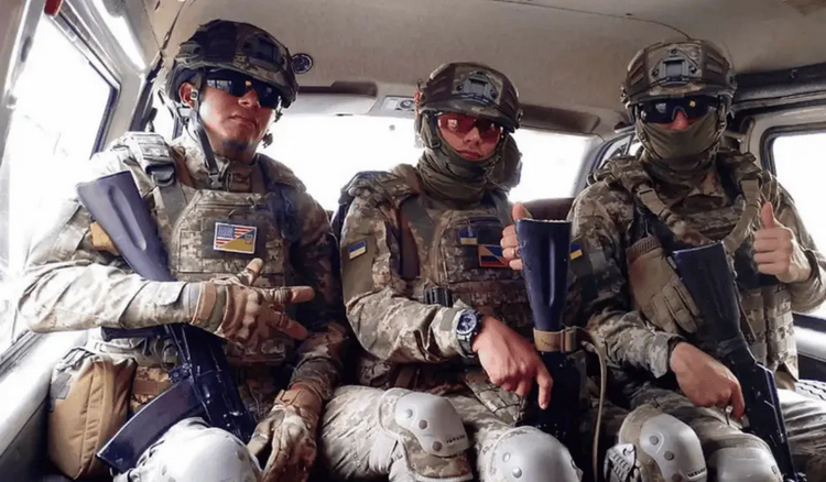 Expolicías federales combaten como mercenarios en guerra de Ucrania